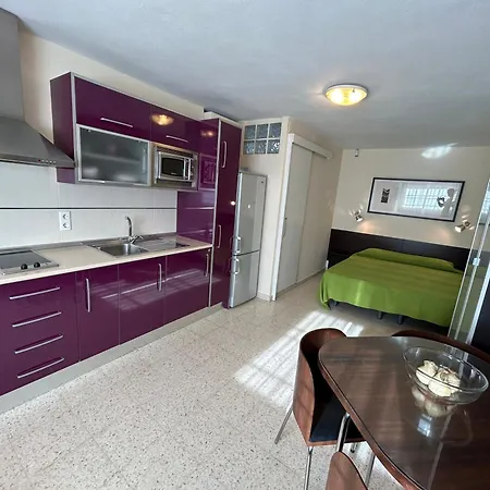 Studio Apartment In Malaga Exterior photo